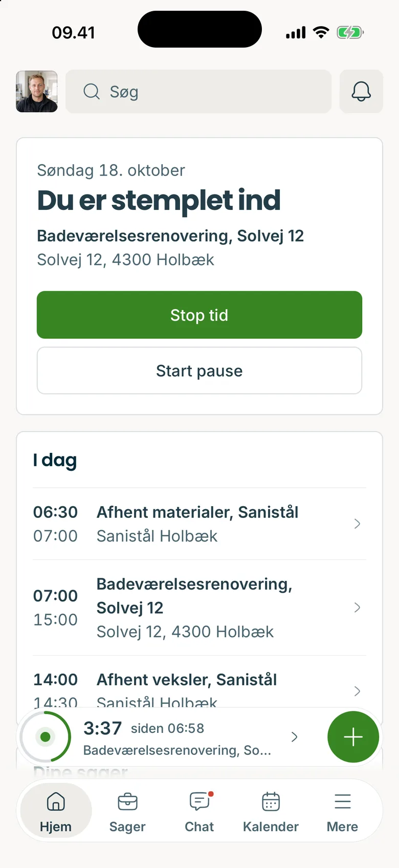 Forsiden i Tidlig-appen med uret i gang og dagens aftaler