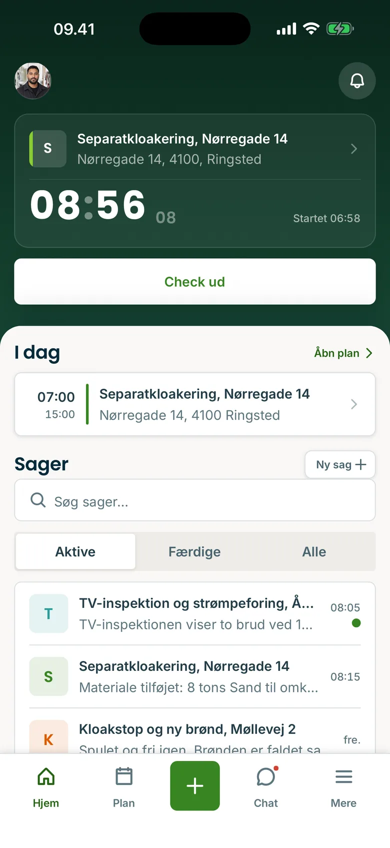 Tidlig-appen: forsiden med uret i gang på en sag, dagens aftaler og sagerne